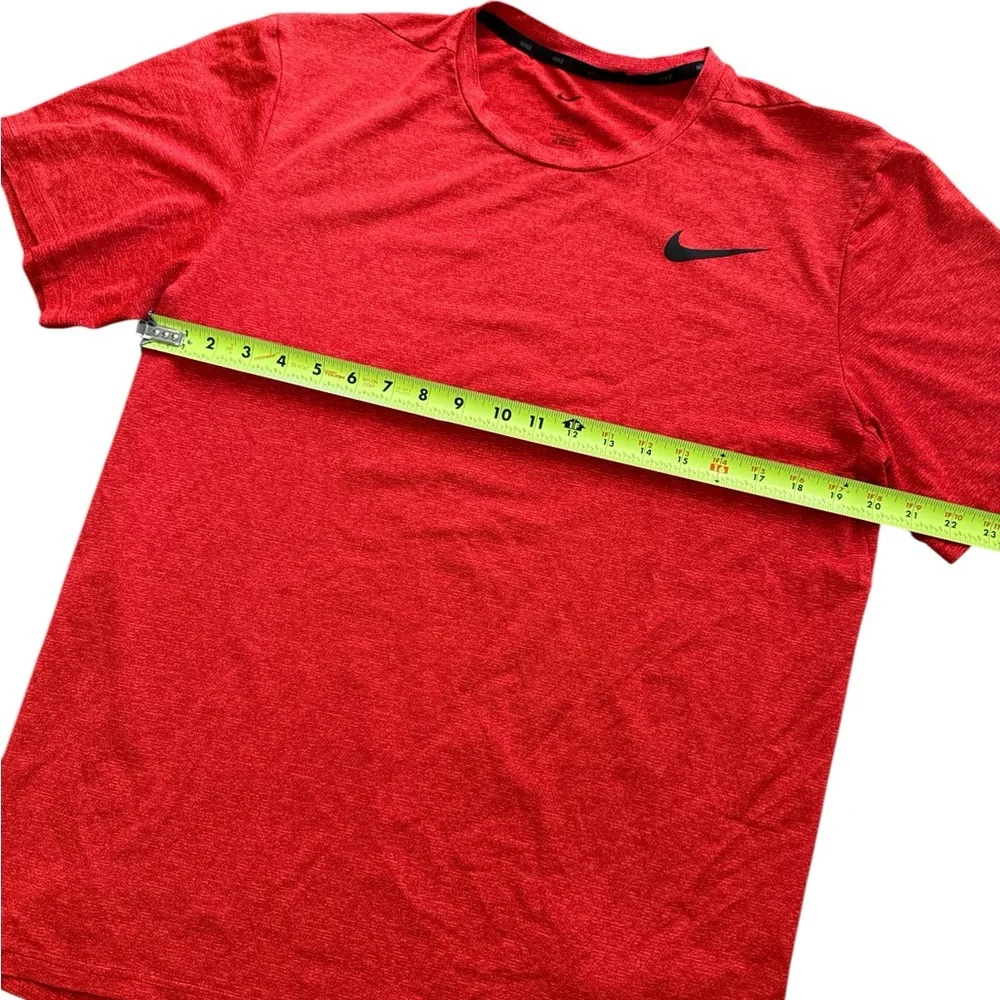 Nike Dri-Fit Red Men’s T-Shirt Size Large Nike Logo Basic Tee‎ Stretch Swoosh